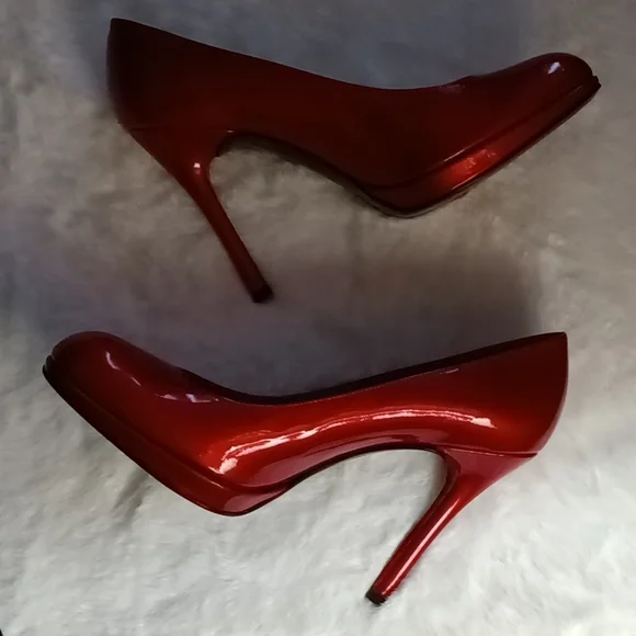 Stuart Weitzman Pumps - Picture 8 of 8